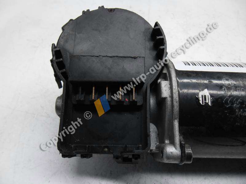 Audi A6 C5 4B Wischermotor vorn 4B1955113 0390241140 BOSCH BJ1998